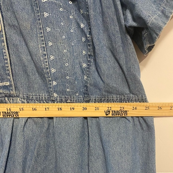 VTG Shirt Waist Embroidery Prairie Dress Blue Denim Cottage Midi 22/24 Plus Size - Picture 3 of 13